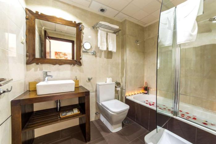 Moon Dreams Torremolinos - Adults Recommended Hotel Phòng bức ảnh