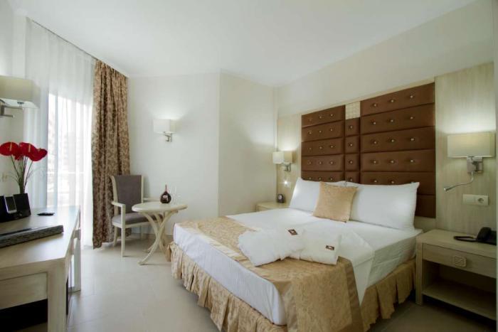 Moon Dreams Torremolinos - Adults Recommended Hotel Phòng bức ảnh